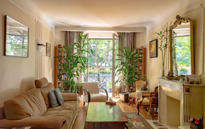  Annonces COURBEVOIE Apartment | PARIS (75016) | 100 m2 | 1 080 000 € 
