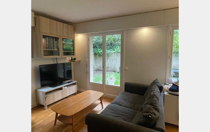  Annonces COURBEVOIE Apartment | VERSAILLES (78000) | 73 m2 | 595 000 € 
