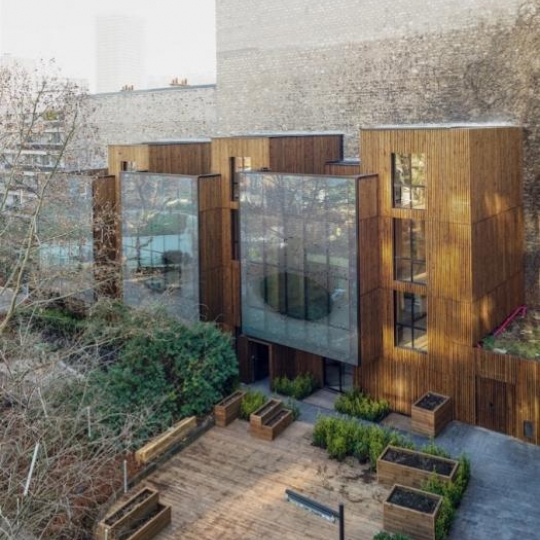  Annonces COURBEVOIE : Maison / Villa | PARIS (75013) | 180 m2 | 1 799 000 € 