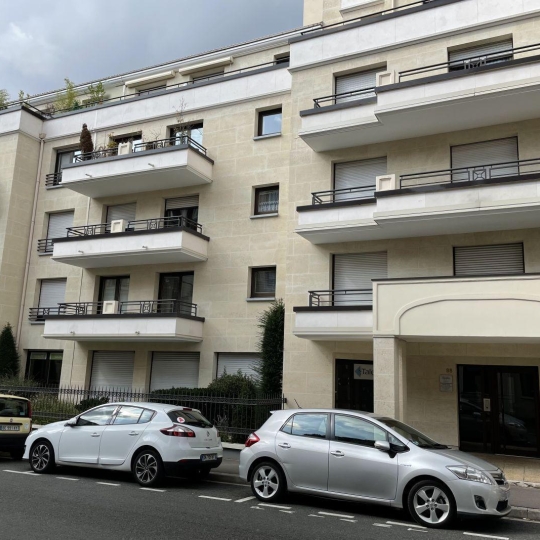  Annonces COURBEVOIE : Office | MONTMORENCY (95160) | 159 m2 | 620 000 € 