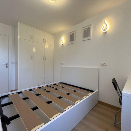  Annonces COURBEVOIE : Appartement | SURESNES (92150) | 10 m2 | 750 € 