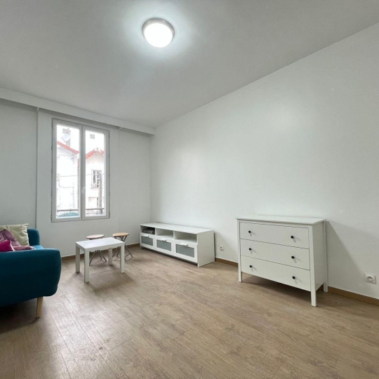  Annonces COURBEVOIE : Appartement | LA COURNEUVE (93120) | 56 m2 | 1 200 € 