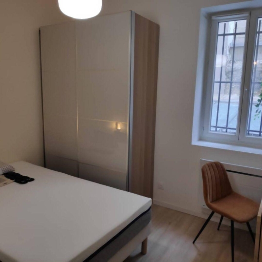  Annonces COURBEVOIE : Appartement | PARIS (75011) | 16 m2 | 1 000 € 