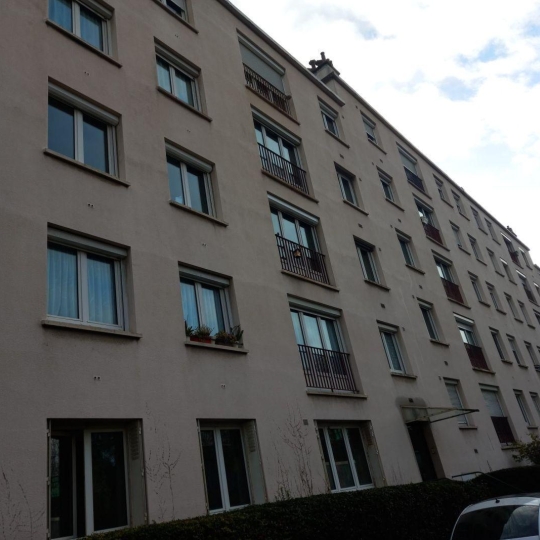  Annonces COURBEVOIE : Appartement | SAINT-MAURICE (94410) | 52 m2 | 300 000 € 