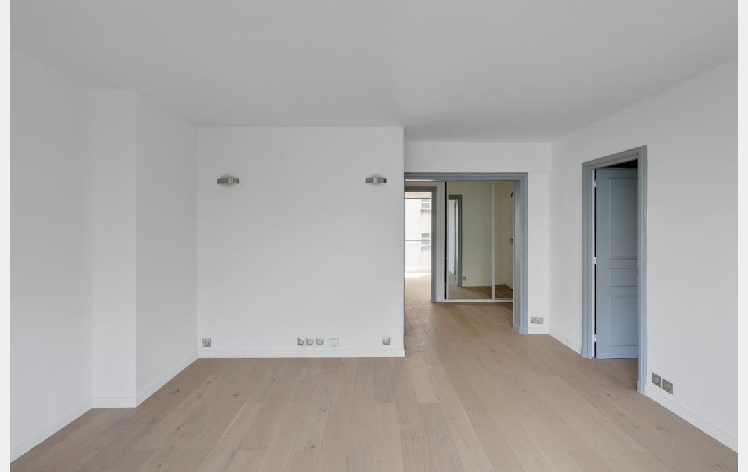 Annonces COURBEVOIE : Appartement | PARIS (75015) | 60 m2 | 598 000 € 