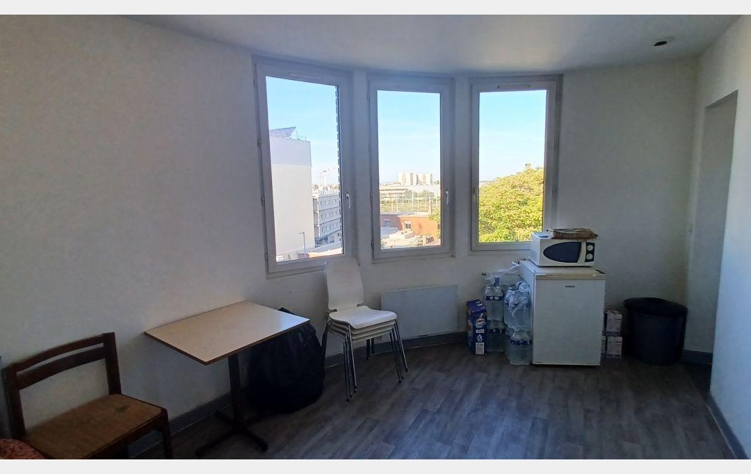Annonces COURBEVOIE : Appartement | DRANCY (93700) | 33 m2 | 159 000 € 