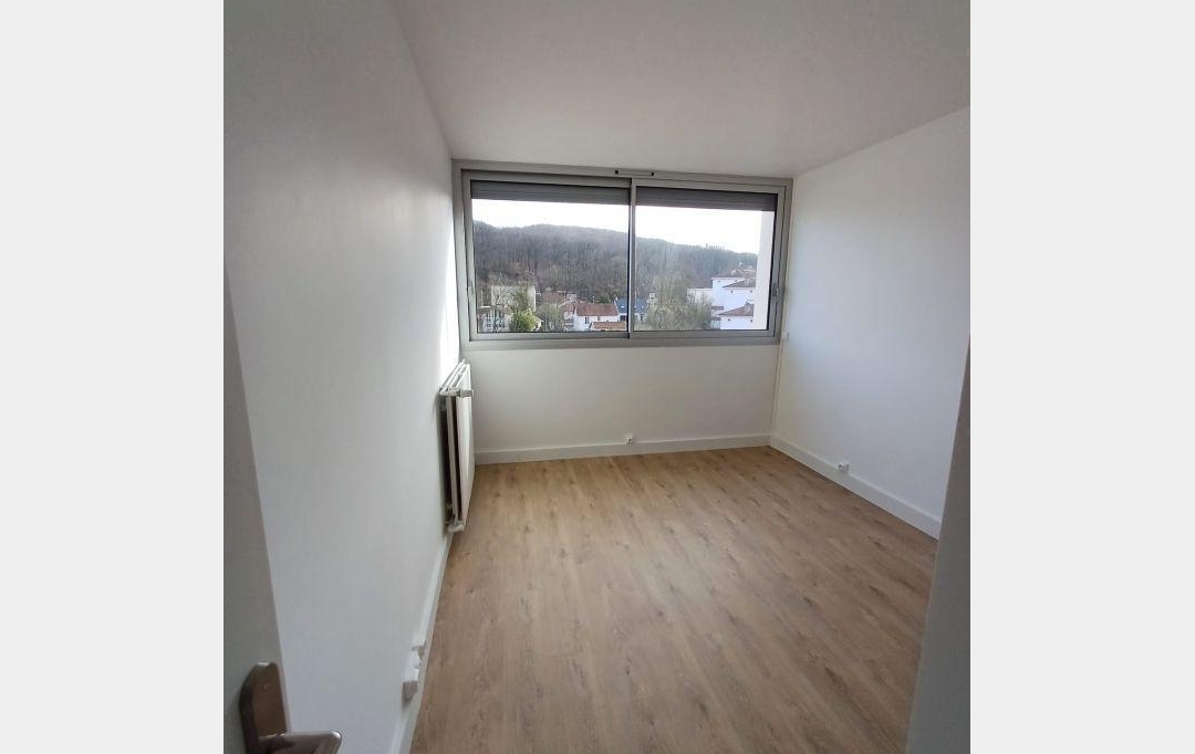 Annonces COURBEVOIE : Apartment | CHAVILLE (92370) | 68 m2 | 299 000 € 