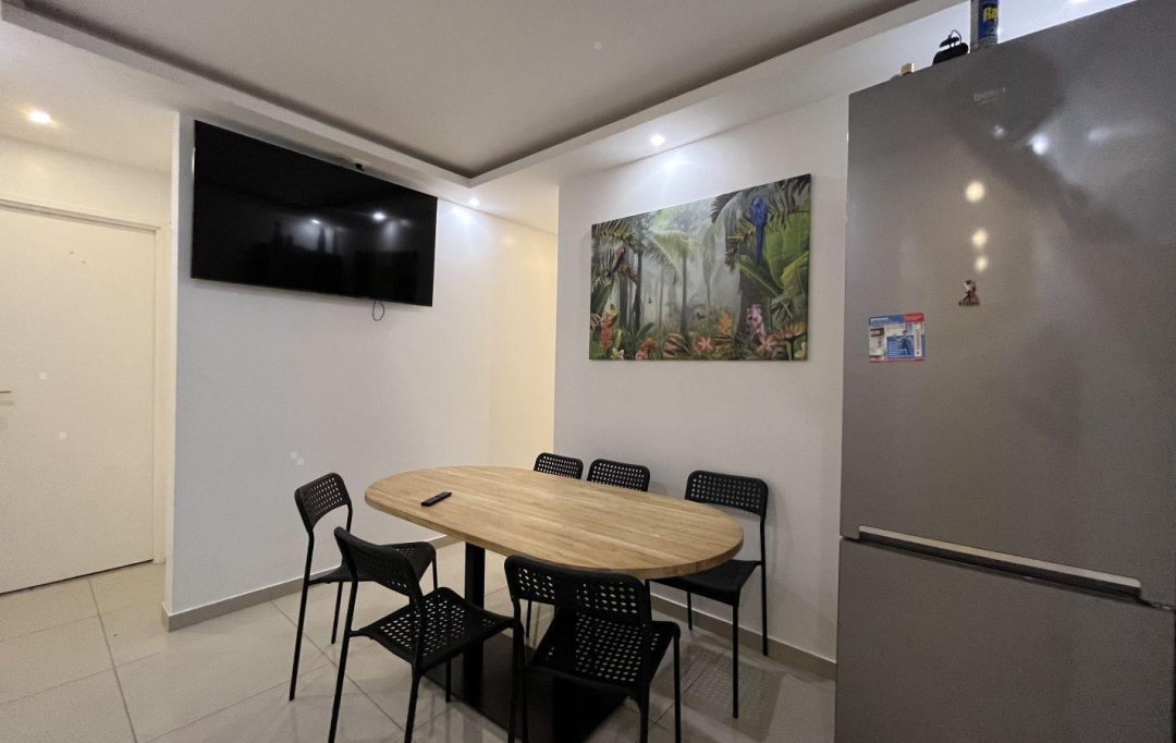 Annonces COURBEVOIE : Appartement | COLOMBES (92700) | 10 m2 | 550 € 