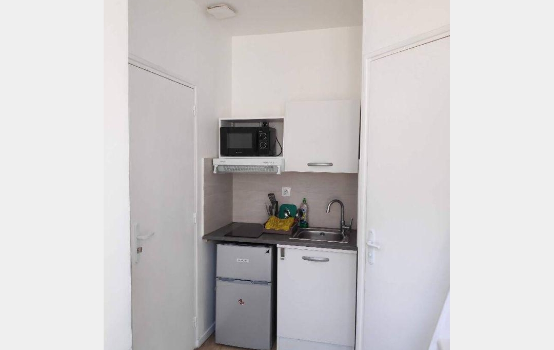 Annonces COURBEVOIE : Appartement | COLOMBES (92700) | 12 m2 | 650 € 