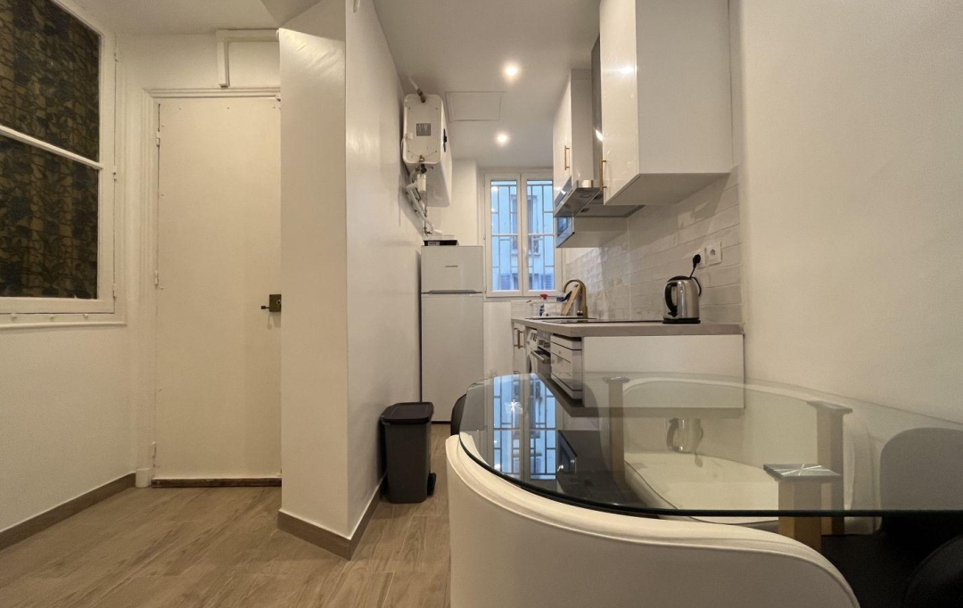 Annonces COURBEVOIE : Appartement | PARIS (75011) | 14 m2 | 1 000 € 
