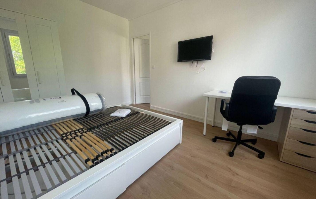 Annonces COURBEVOIE : Apartment | LA COURNEUVE (93120) | 12 m2 | 620 € 