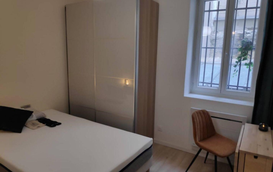 Annonces COURBEVOIE : Appartement | PARIS (75011) | 16 m2 | 1 000 € 