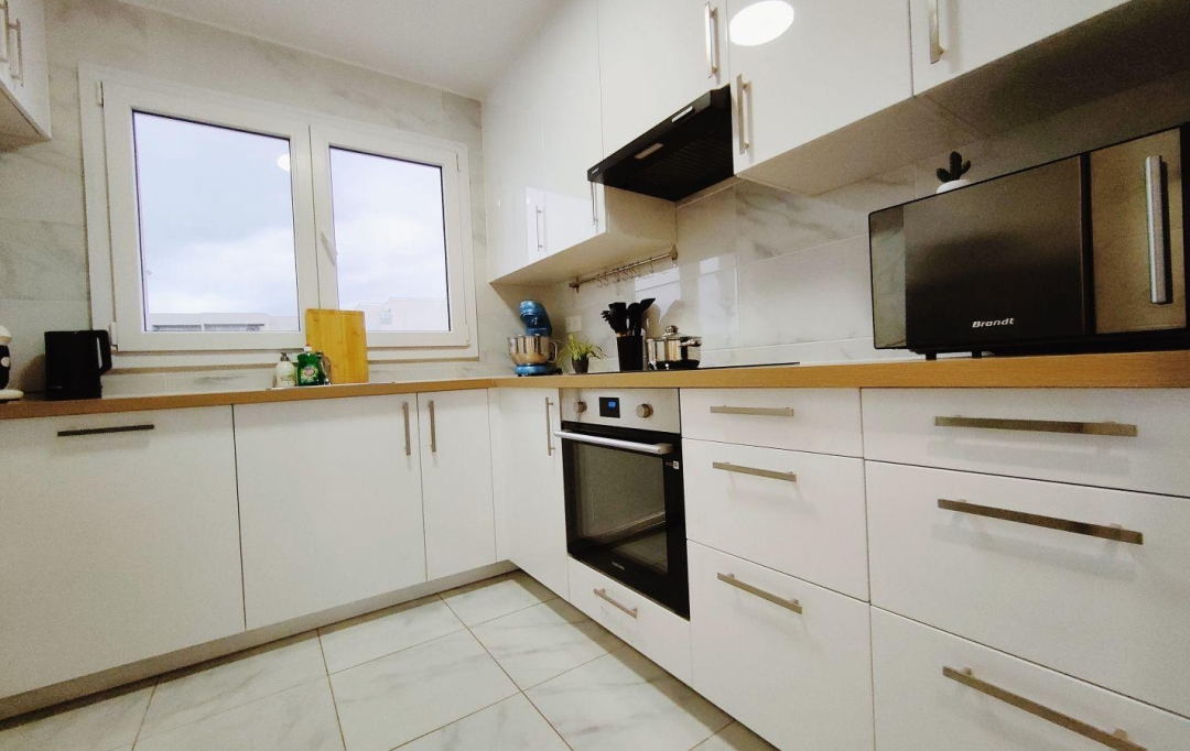 Annonces COURBEVOIE : Apartment | BOBIGNY (93000) | 87 m2 | 530 € 