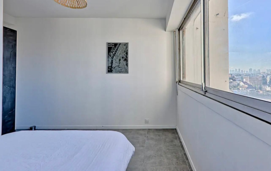 Annonces COURBEVOIE : Appartement | COLOMBES (92700) | 26 m2 | 820 € 