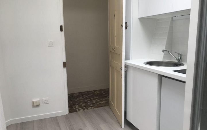 Annonces COURBEVOIE : Apartment | PARIS (75016) | 10 m2 | 110 000 € 