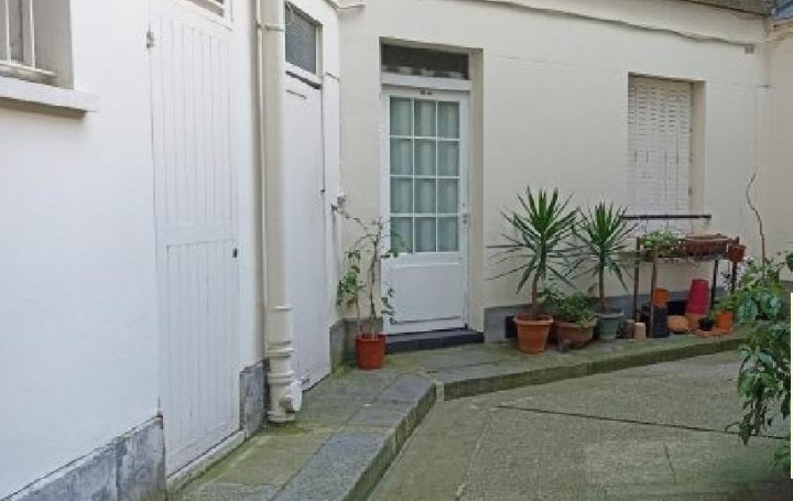 Annonces COURBEVOIE : Appartement | PARIS (75014) | 28 m2 | 325 000 € 