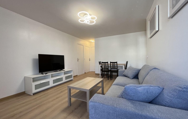  Annonces COURBEVOIE Appartement | SURESNES (92150) | 10 m2 | 750 € 