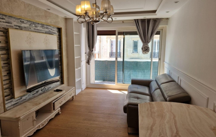  Annonces COURBEVOIE Appartement | PARIS (75016) | 59 m2 | 2 350 € 